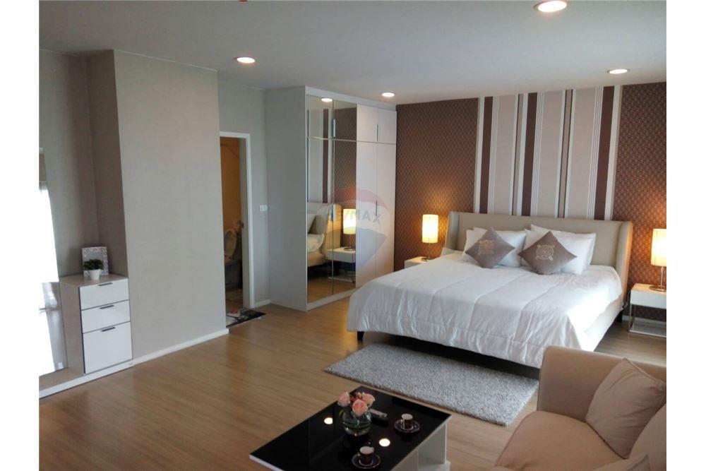 ขายคอนโด Renova Residence Chidlom